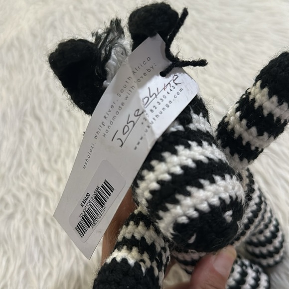 Handmade zebra from ukuthunga small zebra plush toy new - Picture 4 of 6